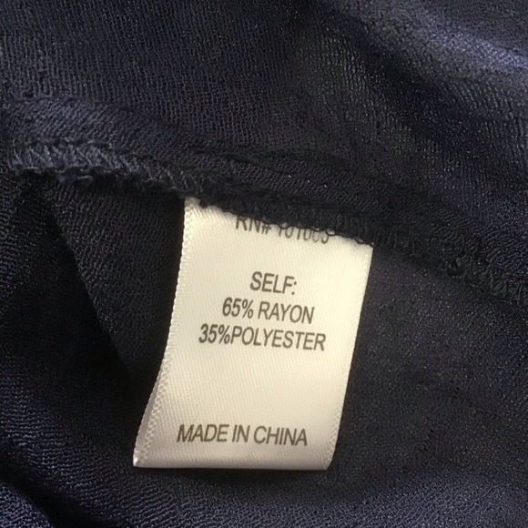 Ellie & Kate Navy Blue Long Sleeve Open Cutwork V-Neck Top w/Tassels, Size L - Picture 9 of 14